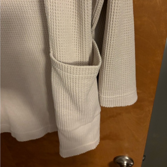 Mindy Mae’s Market waffle knit top - Picture 3 of 5